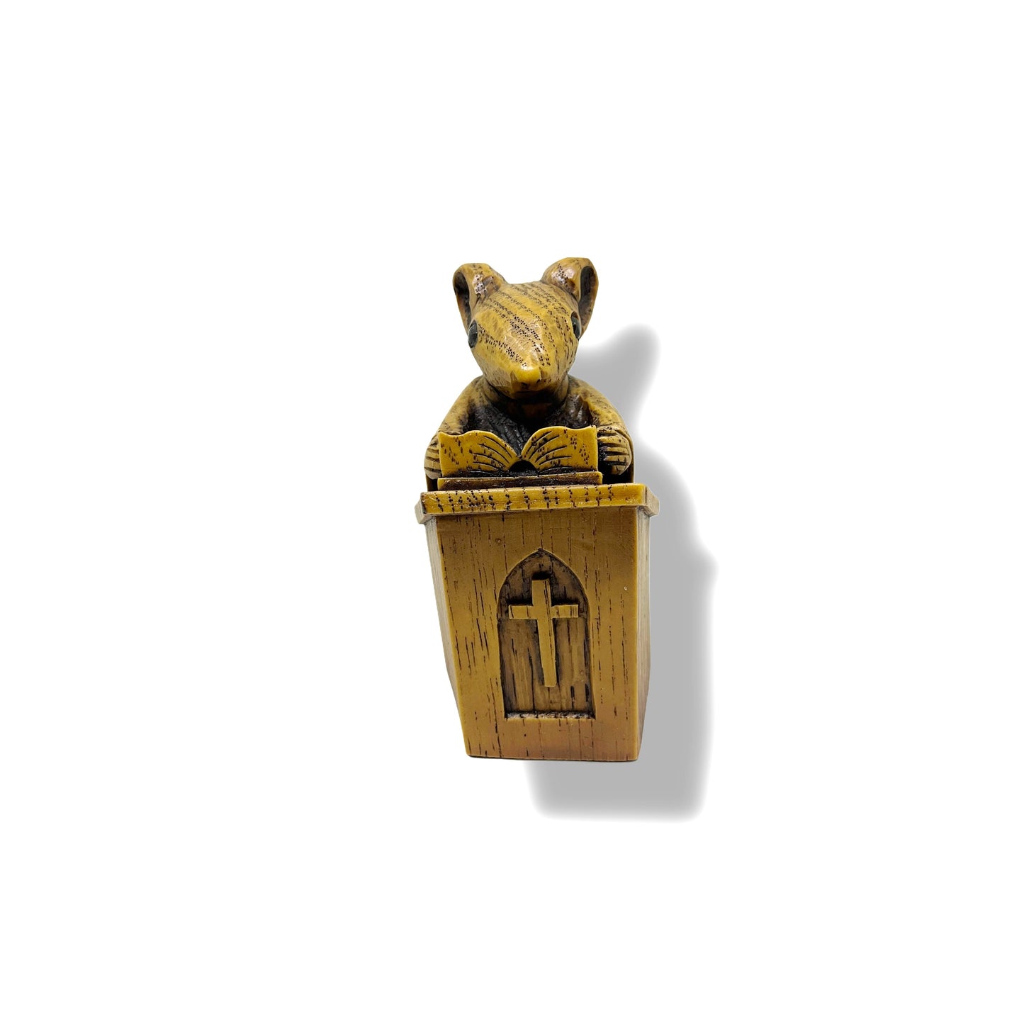 Church Mouse Vicar in Pulpit