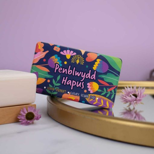Penblwydd Hapus Soap