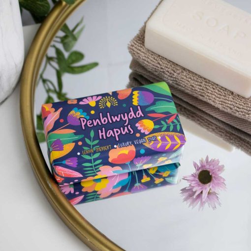 Penblwydd Hapus Soap